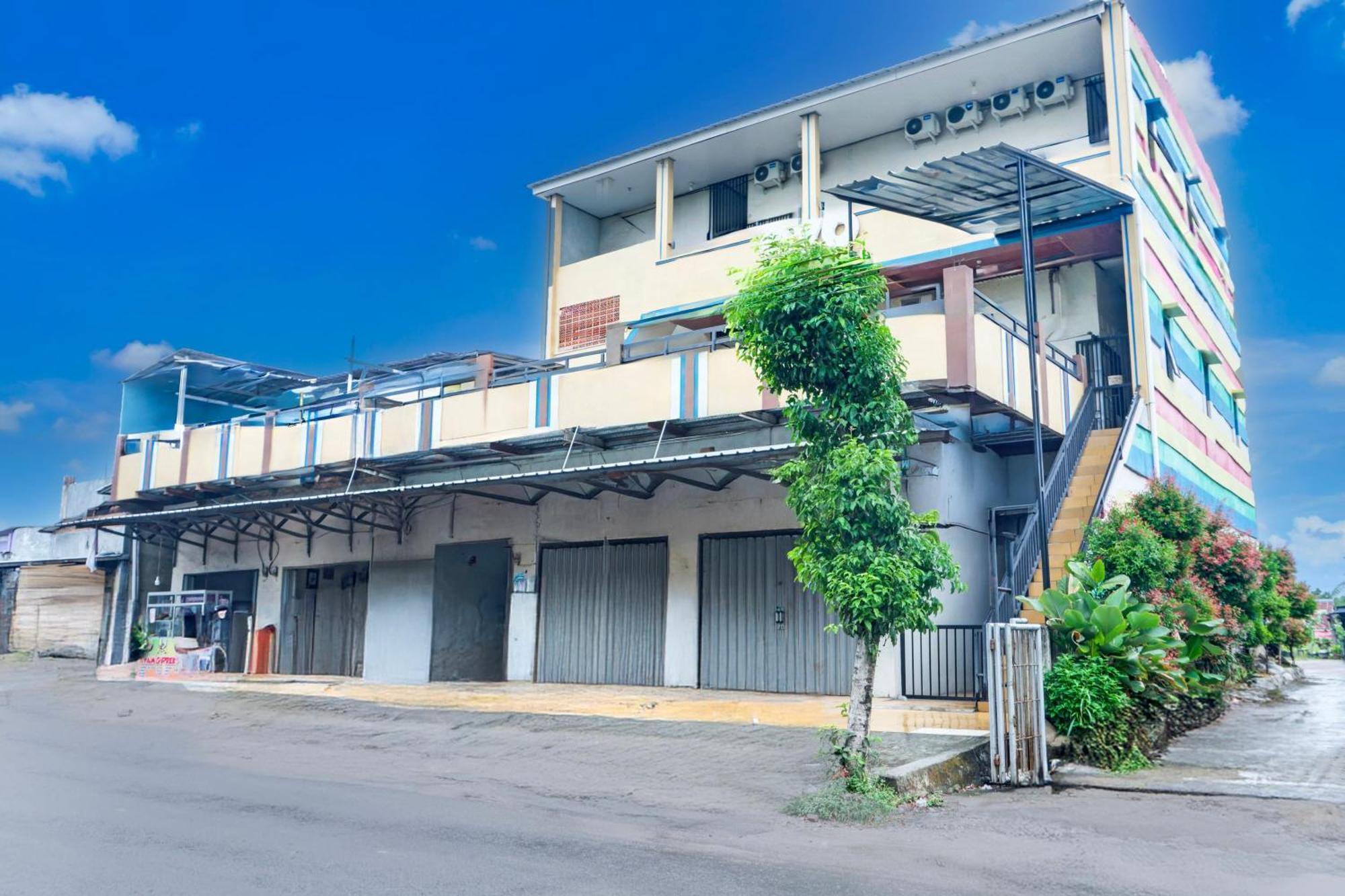 Hotel O Sukarame Near Universitas Islam Negeri Raden Intan Lampun Formerly Hotel Wisma Tri Handayani Bandar Lampung Exterior photo